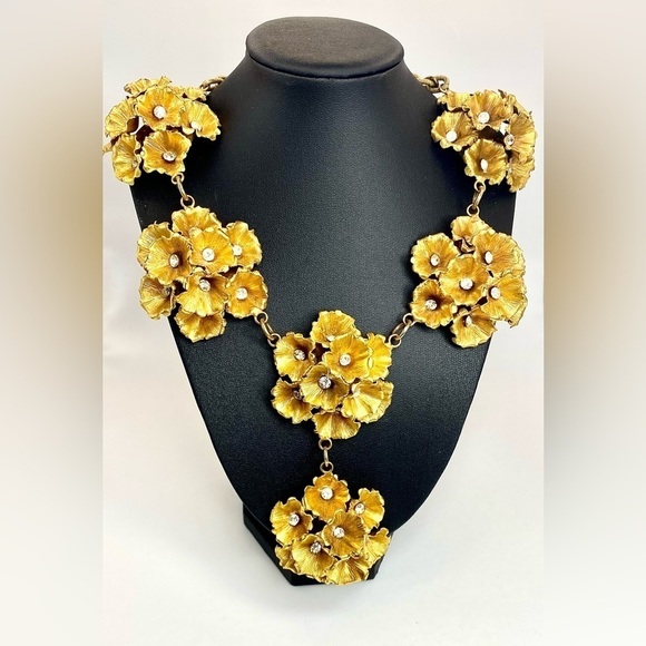 VINTAGE Henkel & Grossé (unsigned) Mid Century Floral Necklace & Clip Earrings - Picture 4 of 16